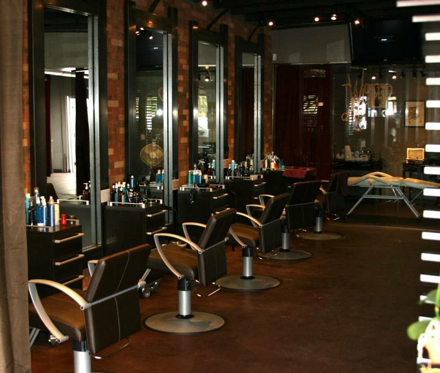 Twisted Salon Tucson AZ 85715 5202981111 Beauty Salons